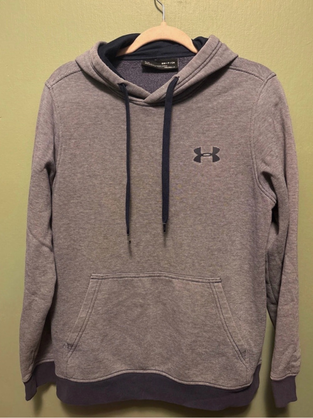 Under Armour Men's Heather Gray and  Navy Pullover Hoodie with Navy Accents